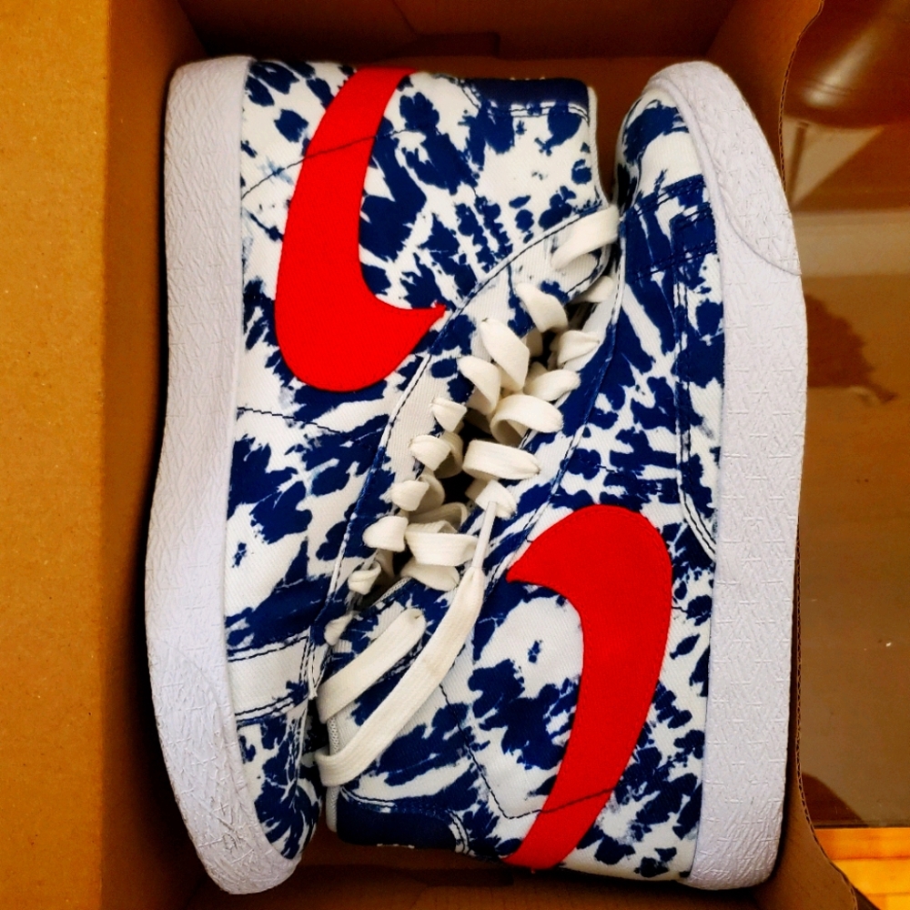 Nike Kids Blue and Red Sneakers